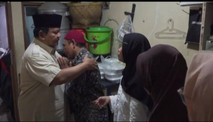 Presiden Prabowo Takziah ke Rumah Duka Affan, Tegaskan Komitmen Keadilan