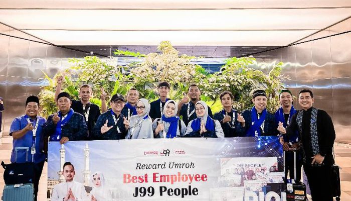 Apresiasi Karyawan Terbaik, J99 Corp. Berangkatkan Puluhan Karyawan untuk Umroh