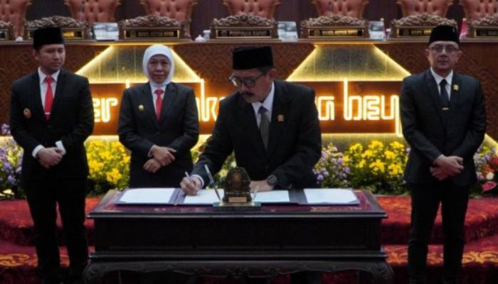 P-APBD Jatim 2025 Disepakati, Fokus pada Belanja Wajib dan Program Prioritas