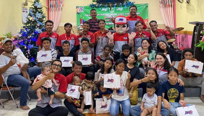 Jelang Natal dan Tahun Baru 2026, JNE Wujudkan Kepedulian Sosial dan Hadirkan Promo Spesial