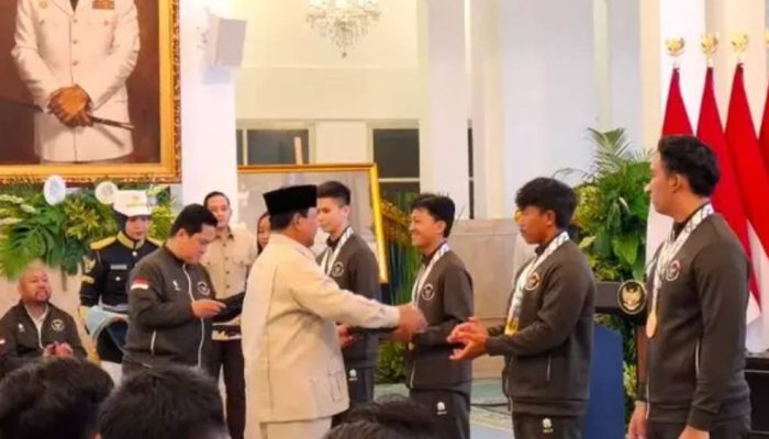 Prestasi Dijaga, Presiden Prabowo Serahkan Rp465,25 Miliar untuk Pahlawan SEA Games