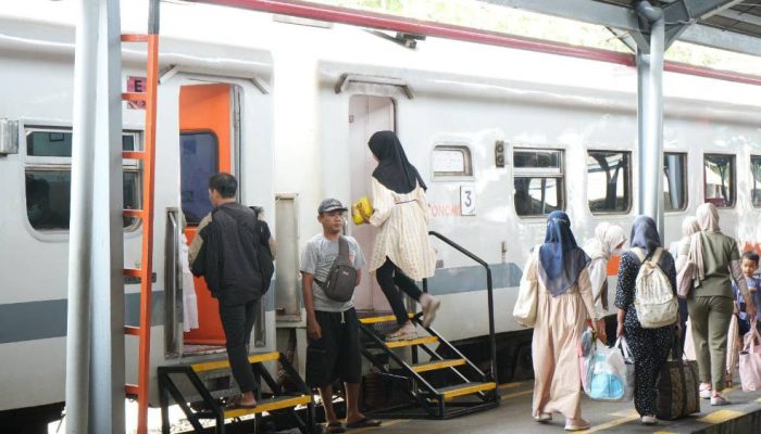 KA Logawa Layani 630 Ribu Penumpang Sepanjang 2025