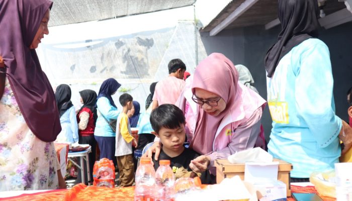 Merawat Harapan di Hari Kartini, Srikandi PLN Kembali Gelar Posyandu Disabilitas di Malang
