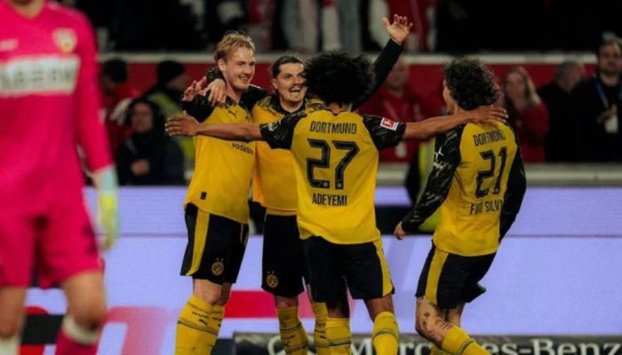 Aksi Menit Akhir, Dortmund Amankan Tiga Poin dari Stuttgart