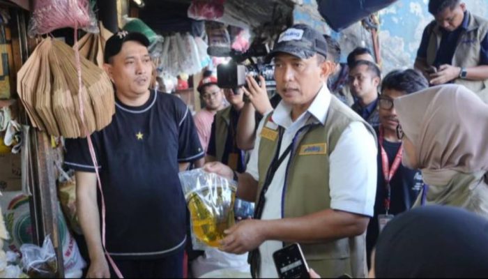 Konsumen Beralih dari Minyak Curah ke Kemasan, Bulog Tambah Pasokan agar Distribusi Minyakita Stabil