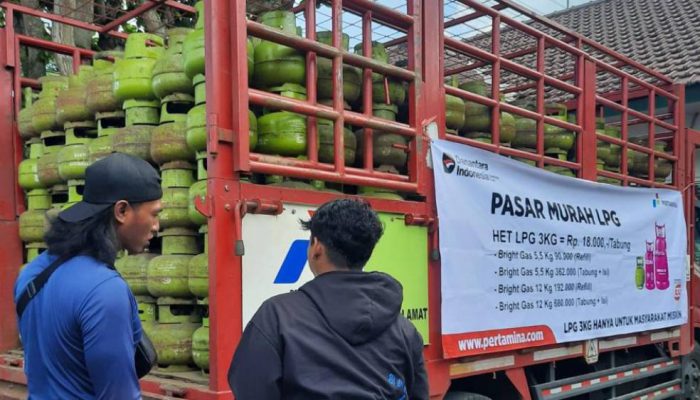 Operasi Pasar Digencarkan, Pertamina Patra Niaga Salurkan LPG Subsidi di Jember