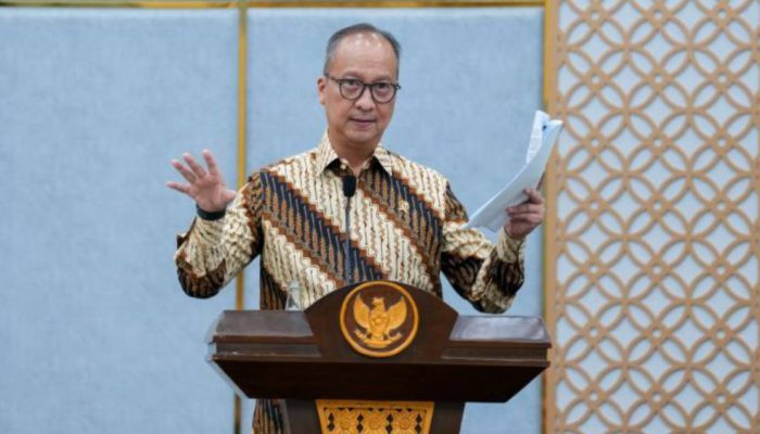 Ribuan Unit Alat Pemadam Api Portabel Impor Tanpa SNI Dimusnahkan