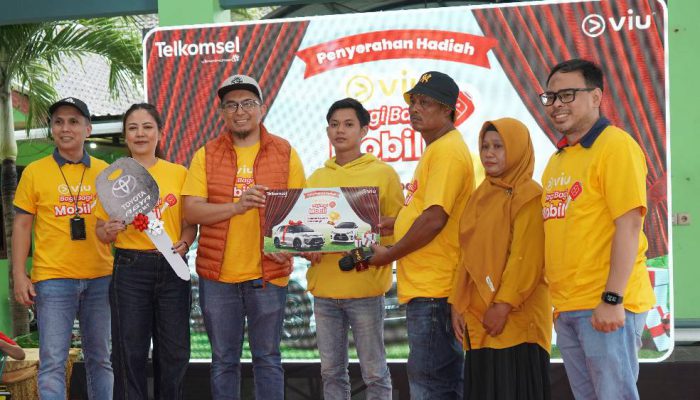 Viu–Telkomsel Hadirkan Kebahagiaan, Warga Mantup Bawa Pulang Mobil
