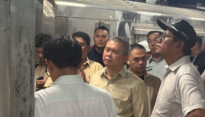 Menhub Pastikan Kawal Proses Evakuasi Korban Tabrakan KA Argo Bromo vs Commuter Line di Bekasi Timur