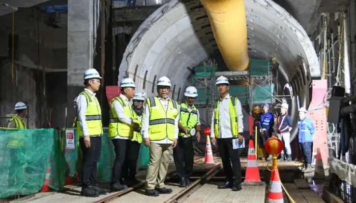 Tinjau Progres MRT Fase 2A, Gibran Tegaskan Transportasi Publik Modern Jadi Prioritas Nasional