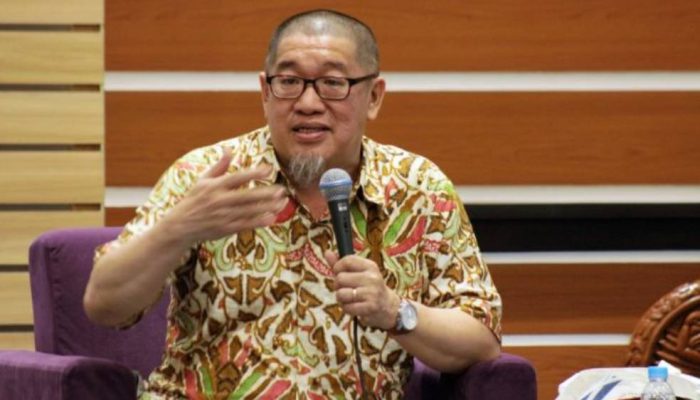 Refleksi Hari Buruh, Prof. Bagong Sebut Perlu Perubahan Orientasi Industri di Tengah Kerentanan Pekerja dan Sarjana
