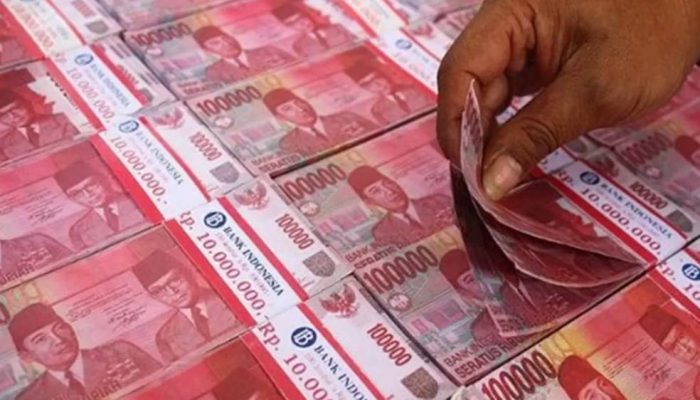 OJK Catat Kredit Investasi Naik Tajam, Ekonom Soroti Ketergantungan Fiskal