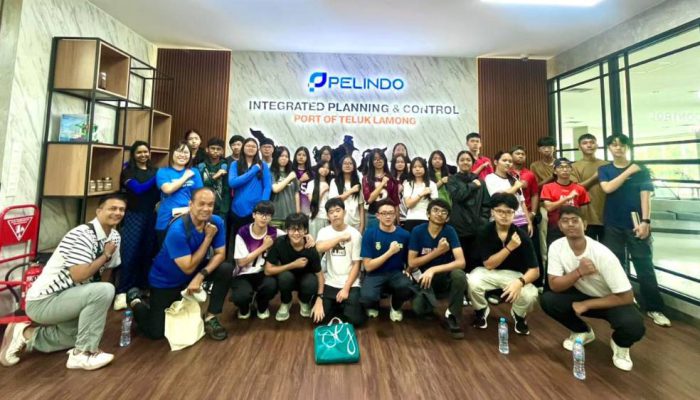 Siswa Singapura Pelajari Otomasi Pelabuhan dan Logistik Modern di Terminal Teluk Lamong