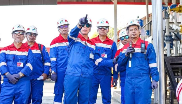 Komisaris Utama Pertamina Tinjau Fasilitas Strategis, Pastikan Pasokan Energi Jatim-Balinus Aman