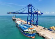 Surplus Neraca Perdagangan Anjlok hingga USD 3,32 Miliar
