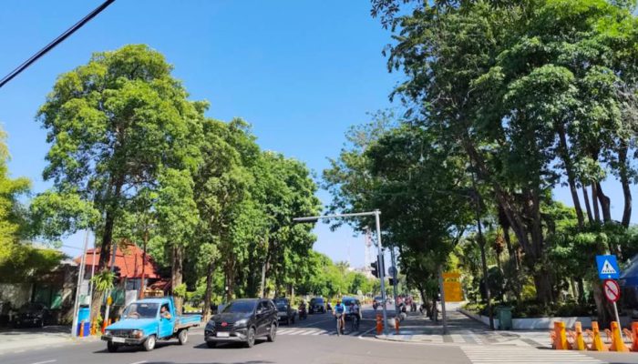 Suhu Surabaya Hari Ini Menyengat hingga 34 Derajat Celsius, BMKG Imbau Warga Jaga Hidrasi