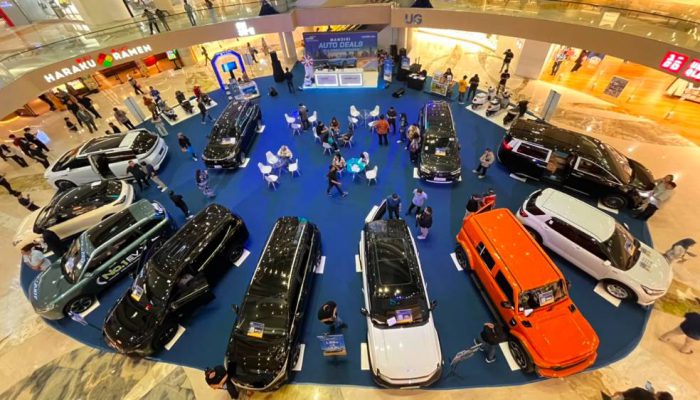 Perluas Akses Pembiayaan EV, MUF Bersama Bank Mandiri Hadirkan Mandiri Auto Deals 2026 di Surabaya