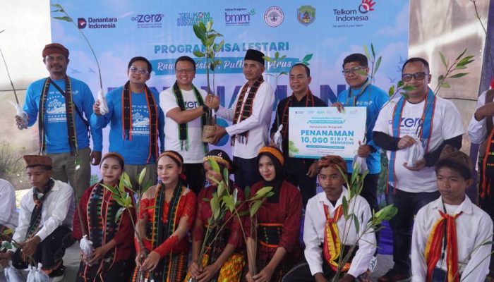 Tanam 20 Ribu Mangrove, TelkomGroup Tumbuhkan Ketahanan Ekosistem Pesisir