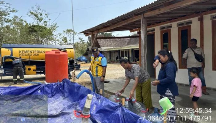 Atasi Kekeringan di Jateng dan Jatim, Pemerintah Salurkan 29.000 Liter Air Bersih dan Amankan Irigasi Pertanian