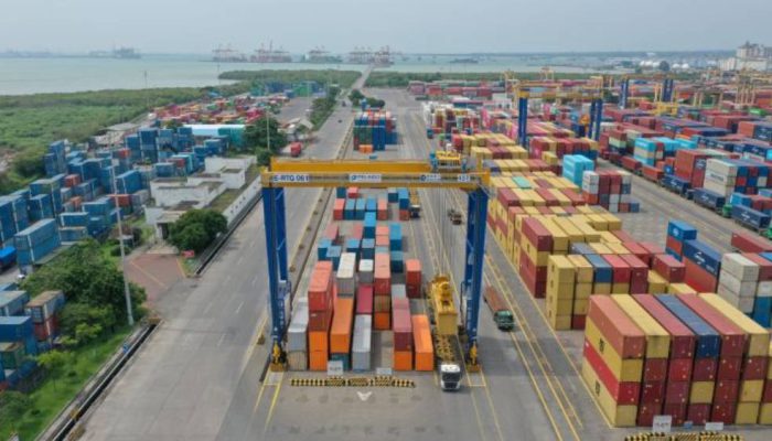 Arus Peti Kemas TPS Lampaui Target, Tembus 128 Ribu TEUs