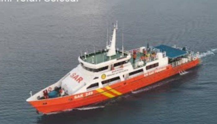 SAR Surabaya Kirim Helikopter Bantu Pencarian Korban Kapal Virgo Transport 8