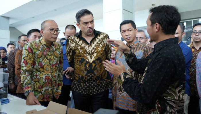 Di ITS, Menteri UMKM Dorong Pelaku Usaha Naik Kelas dan Mandiri