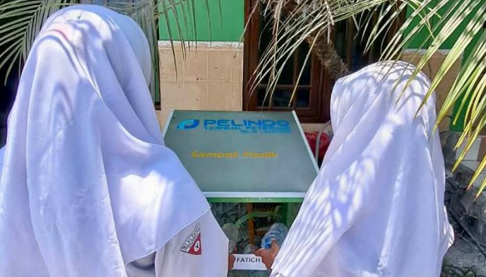 TTL dan Bunda PAUD Tambak Osowilangun Bersinergi Bangun Kebiasaan Peduli Lingkungan di Sekolah