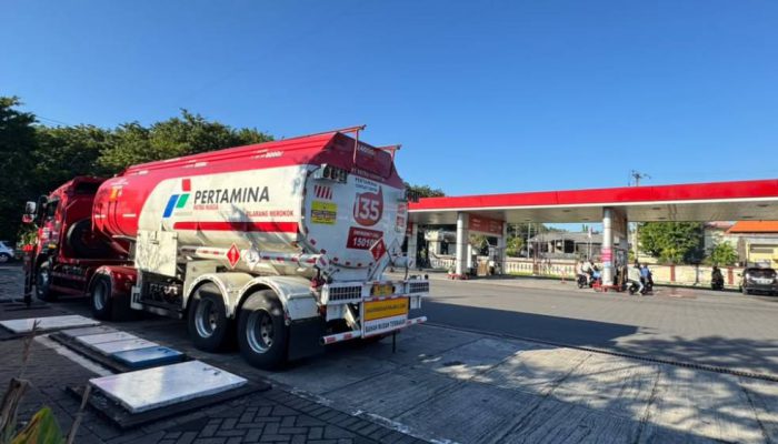 Amankan Stok Energi Jatim, Pertamina Terima Pasokan Puluhan Juta Liter BBM via Kapal Tanker