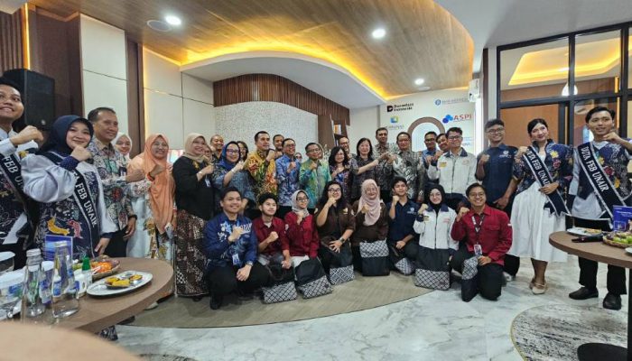 BRI dan UNAIR Perkuat Literasi Keuangan Digital melalui Gerai CERDAS PeKA